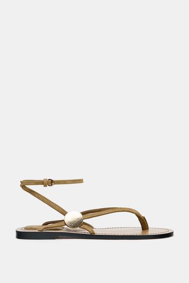SPLIT SUEDE FLAT SANDALS WITH APPLIQUÉ - SAND/BROWN by Zara