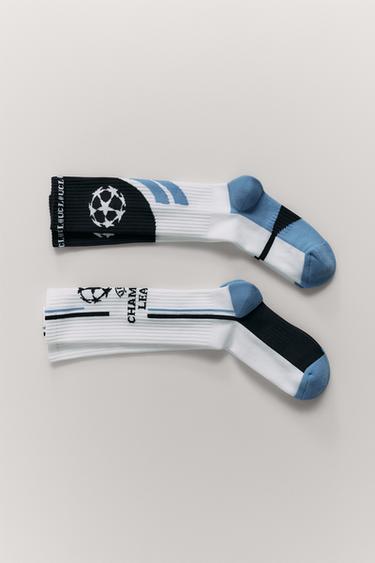 PACK زوجي جوارب طويلة UEFA CHAMPIONS LEAGUE ® - أبيض / أسود الخاص بـ Zara