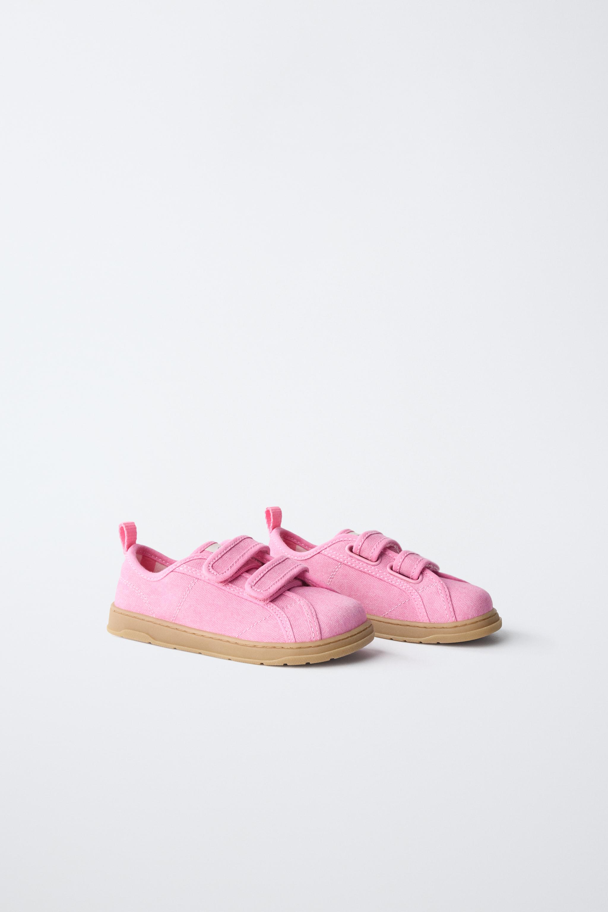 TENNIS TEXTILE BAREFOOT