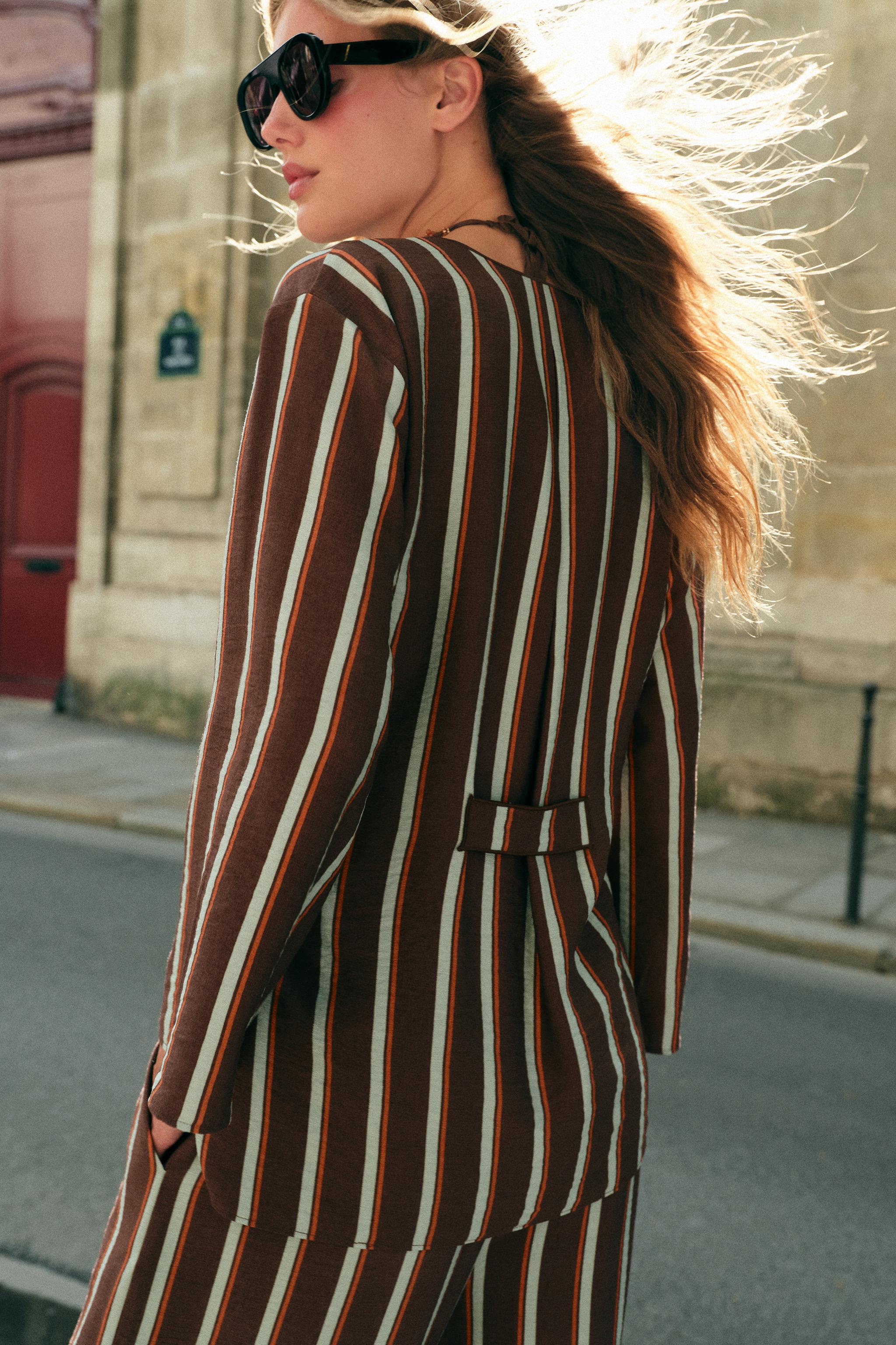 STRIPED WRAP JACKET