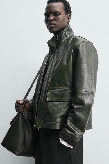BLOUSON EN CUIR À POCHES - Vert foncé de Zara - Image 4