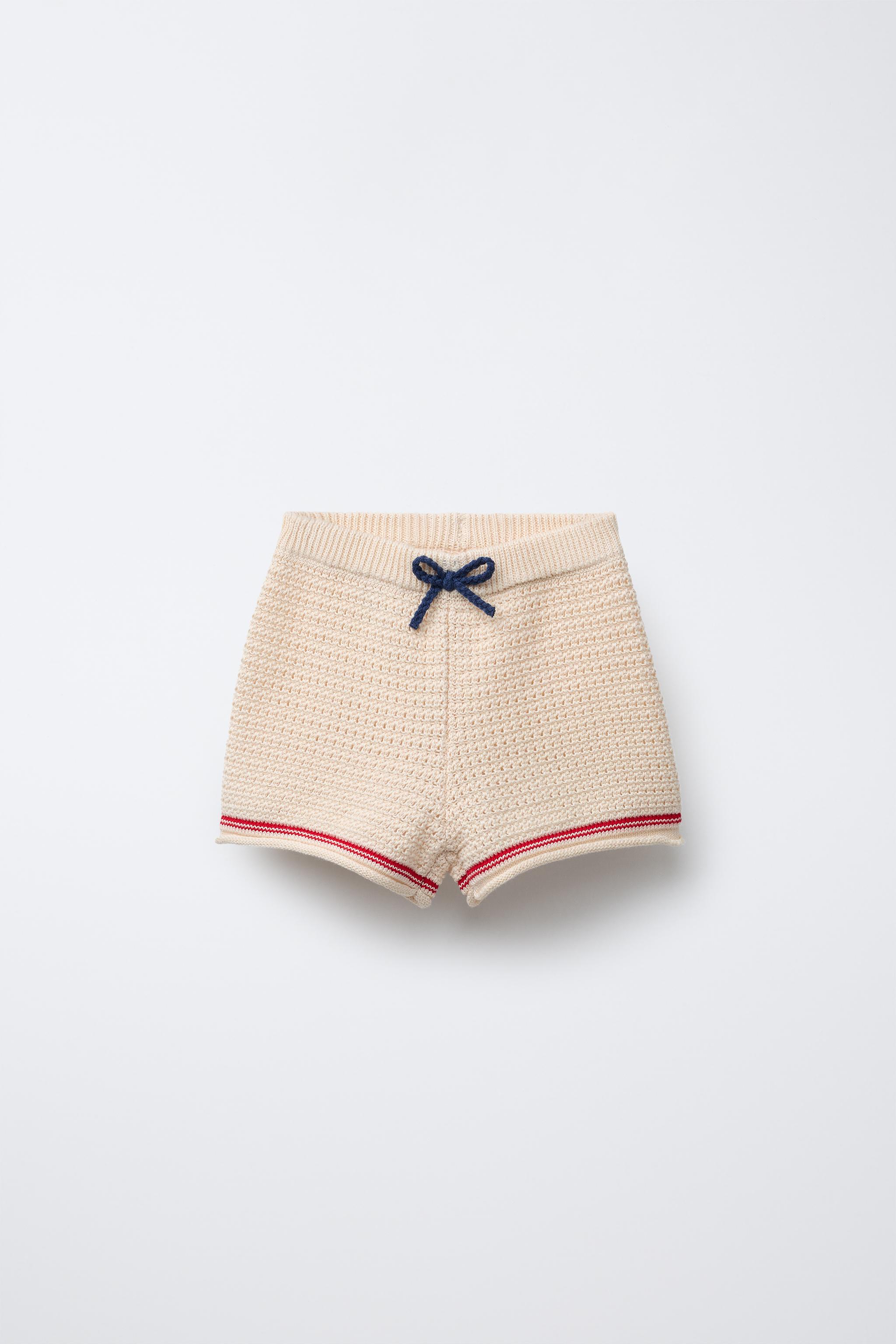 Julianne Contrast Knit Shorts - Black/White | MESHKI US