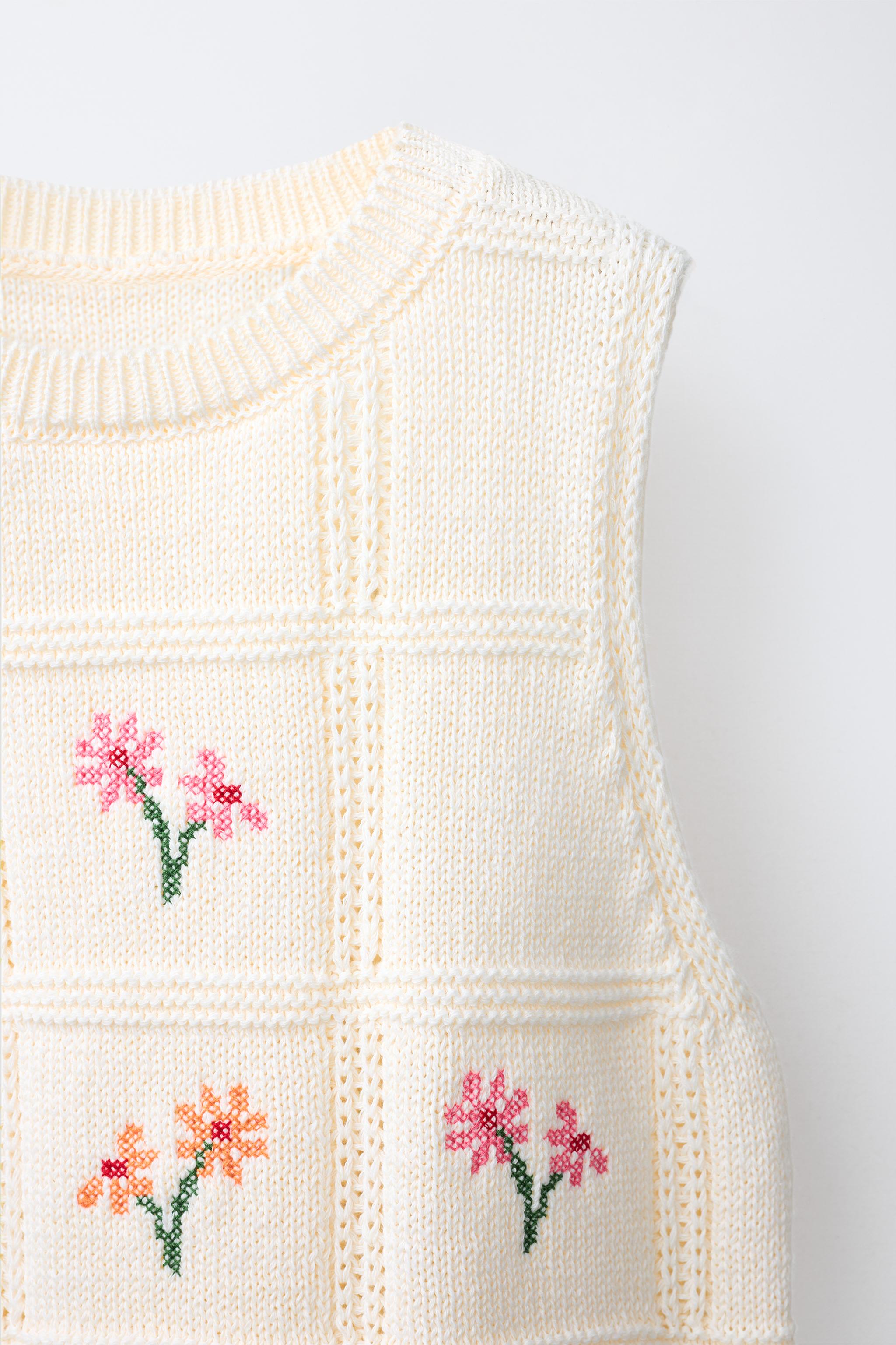 GILET EN MAILLE BRODÉ