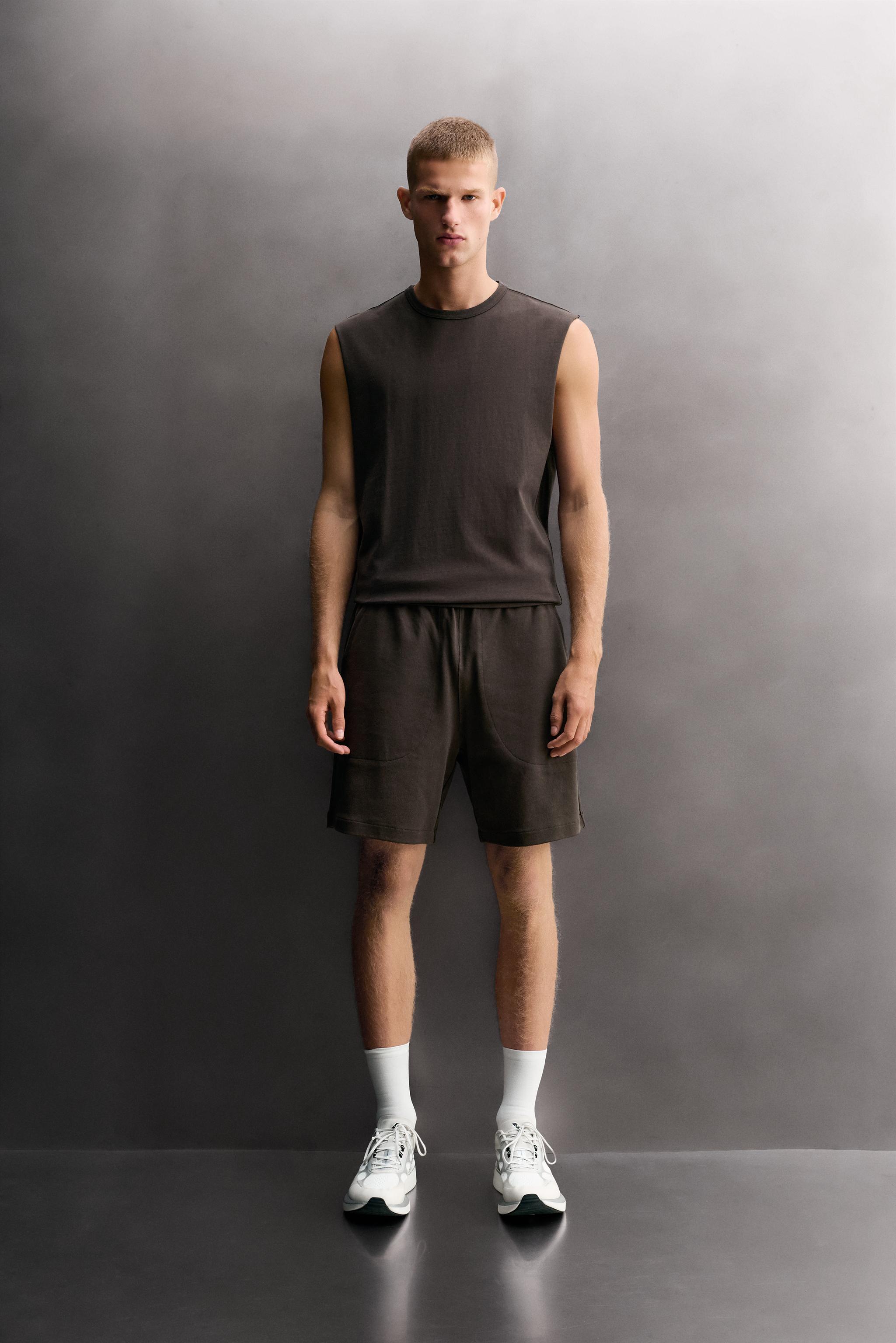 HEAVYWEIGHT TANK TOP
