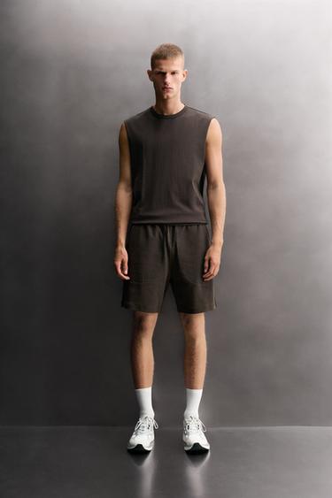 CAMISETA TANK HEAVYWEIGHT - Marrón de Zara