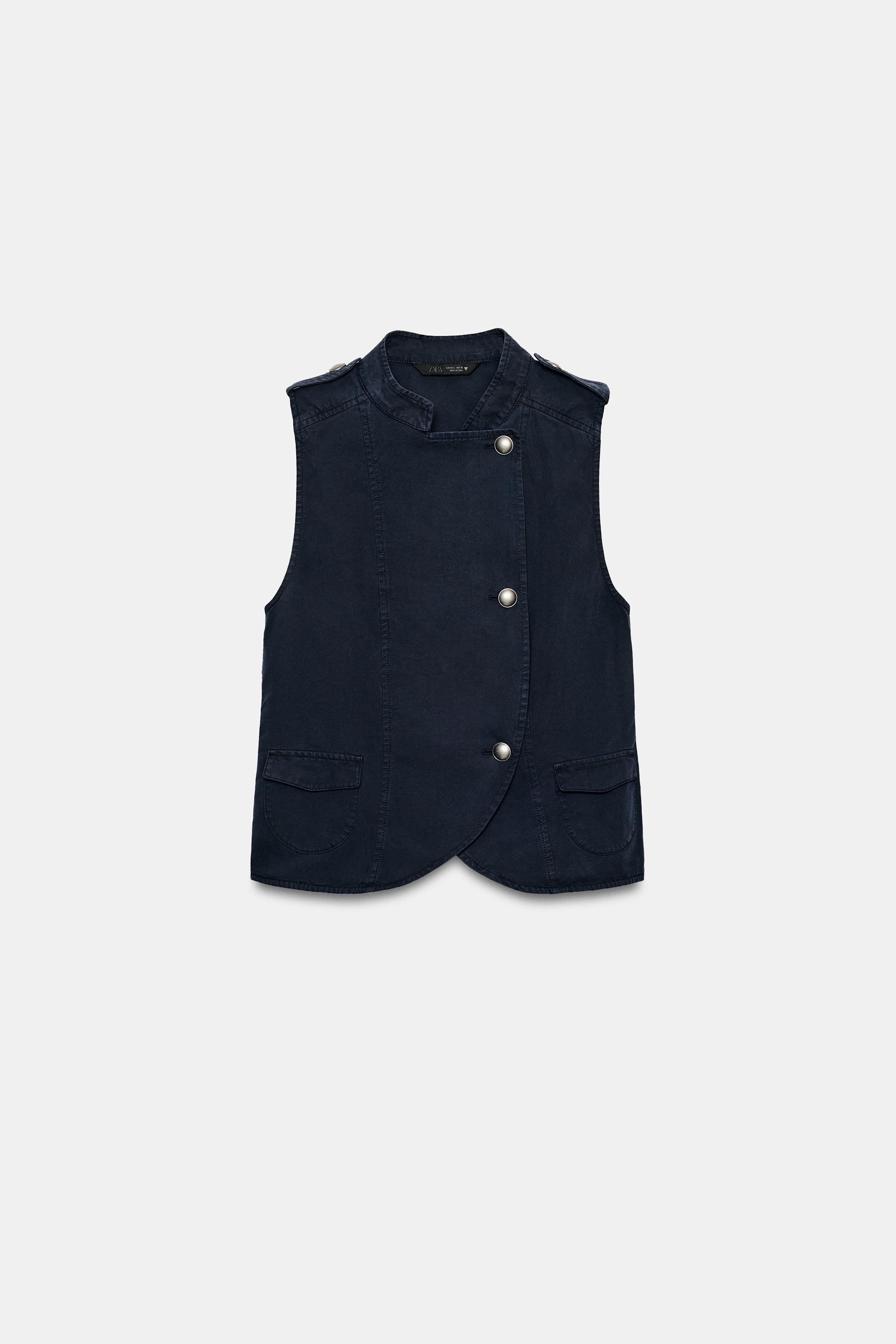 TAB DETAIL BUTTONED VEST TOP