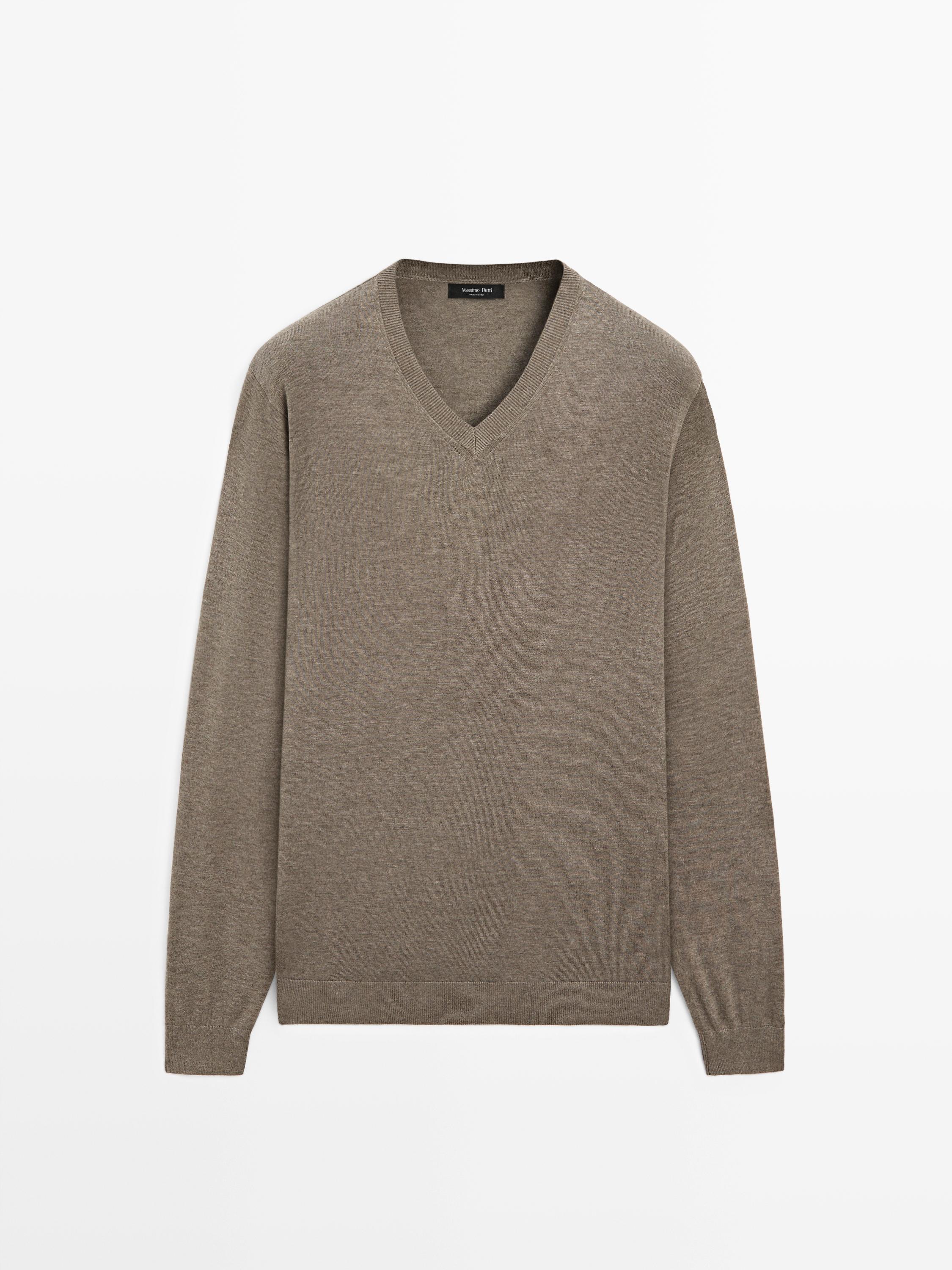 Cotton blend V-neck knit sweater