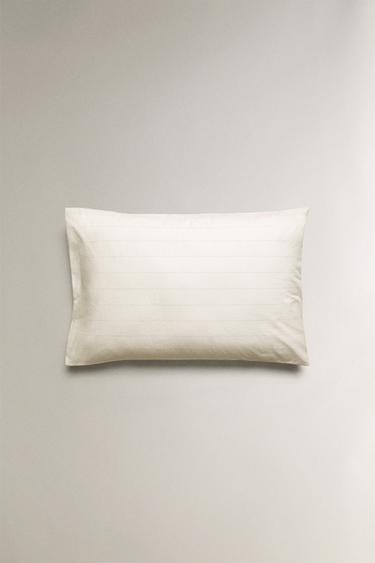 TAIE D’OREILLER RAYURES - Blanc cassé de Zara - Image 3