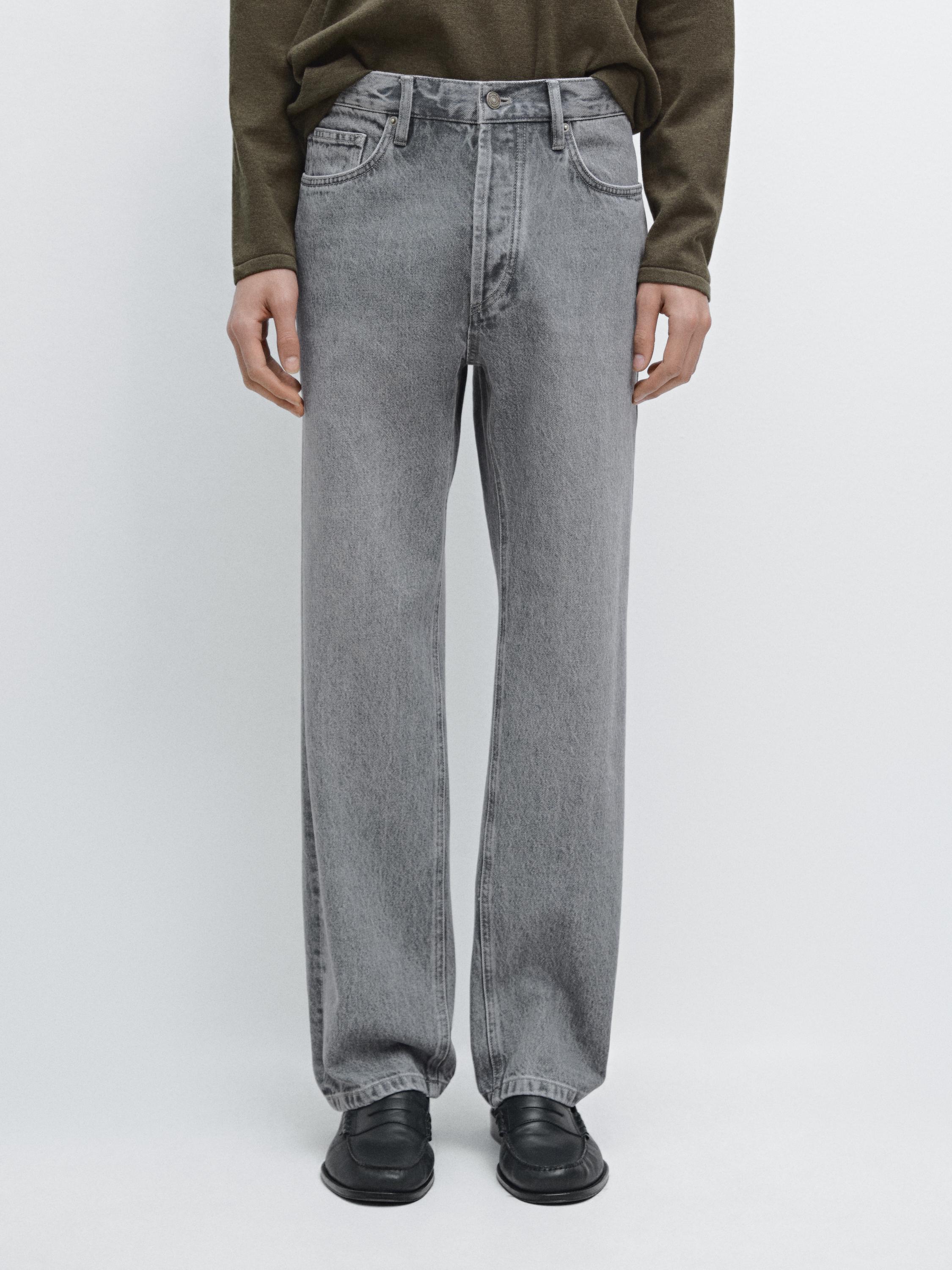 Straight-leg jeans