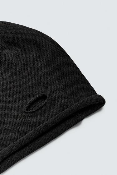 DISTRESSED KNIT BEANIE - Black by Zara - Image 2