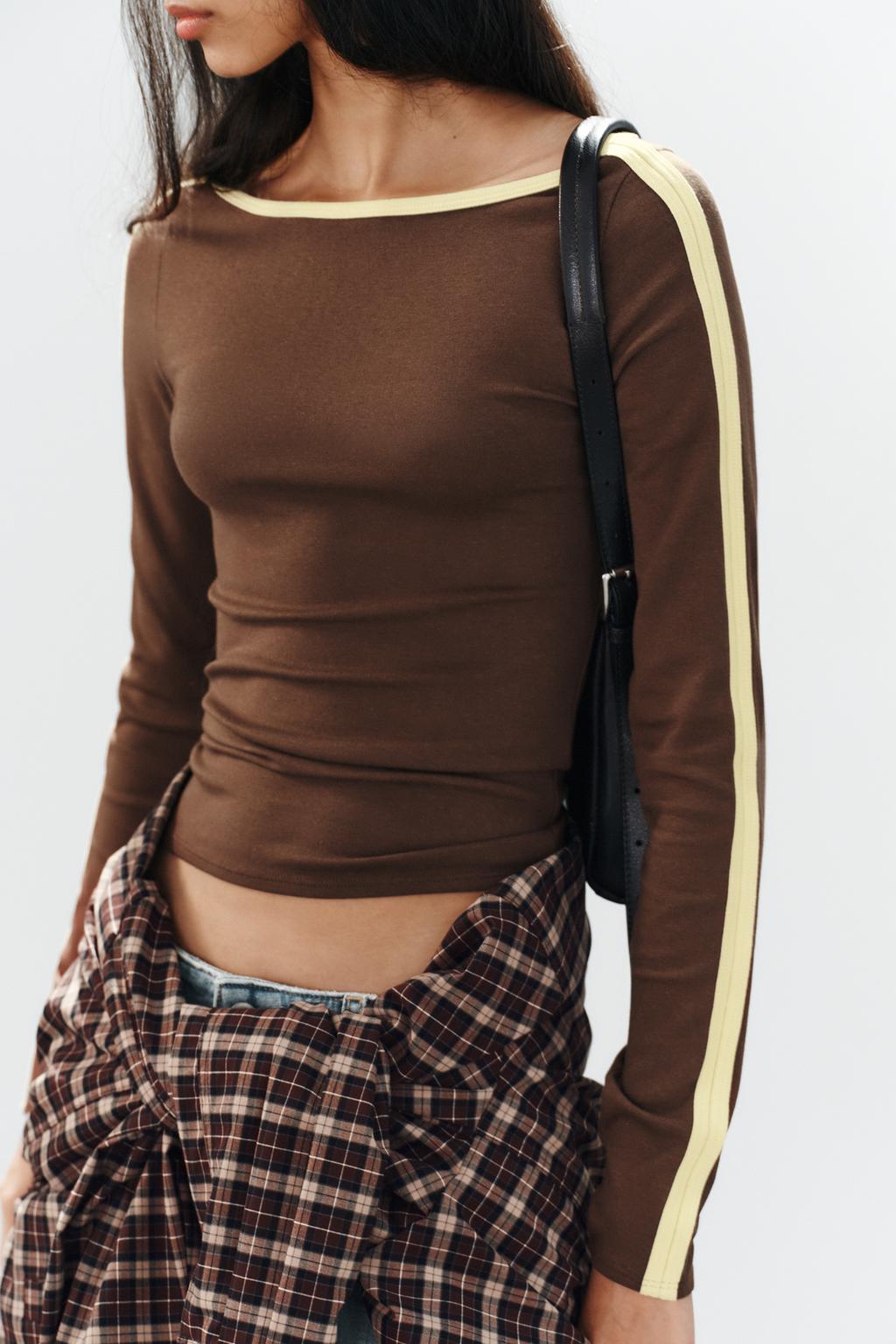 SIDE STRIPE T-SHIRT