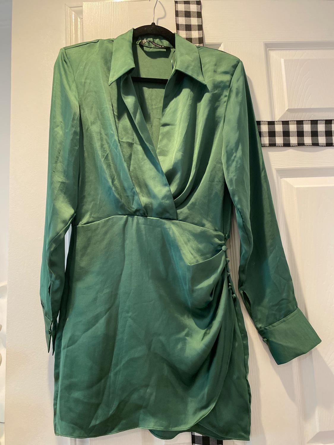 VESTIDO SATINADO CRUZADO