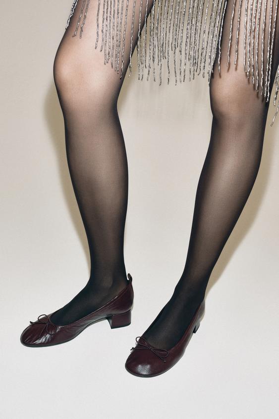 BALLERINES À TALONS EN CUIR AVEC NŒUD - Bordeaux de Zara - Image 0