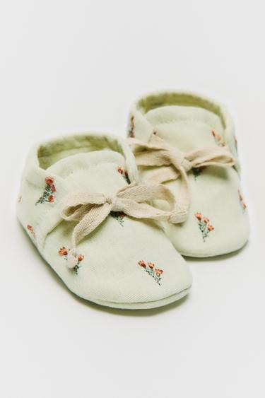 BAUMWOLL-BABYSCHUH MIT BLUMEN - Grün von Zara - Bild 0