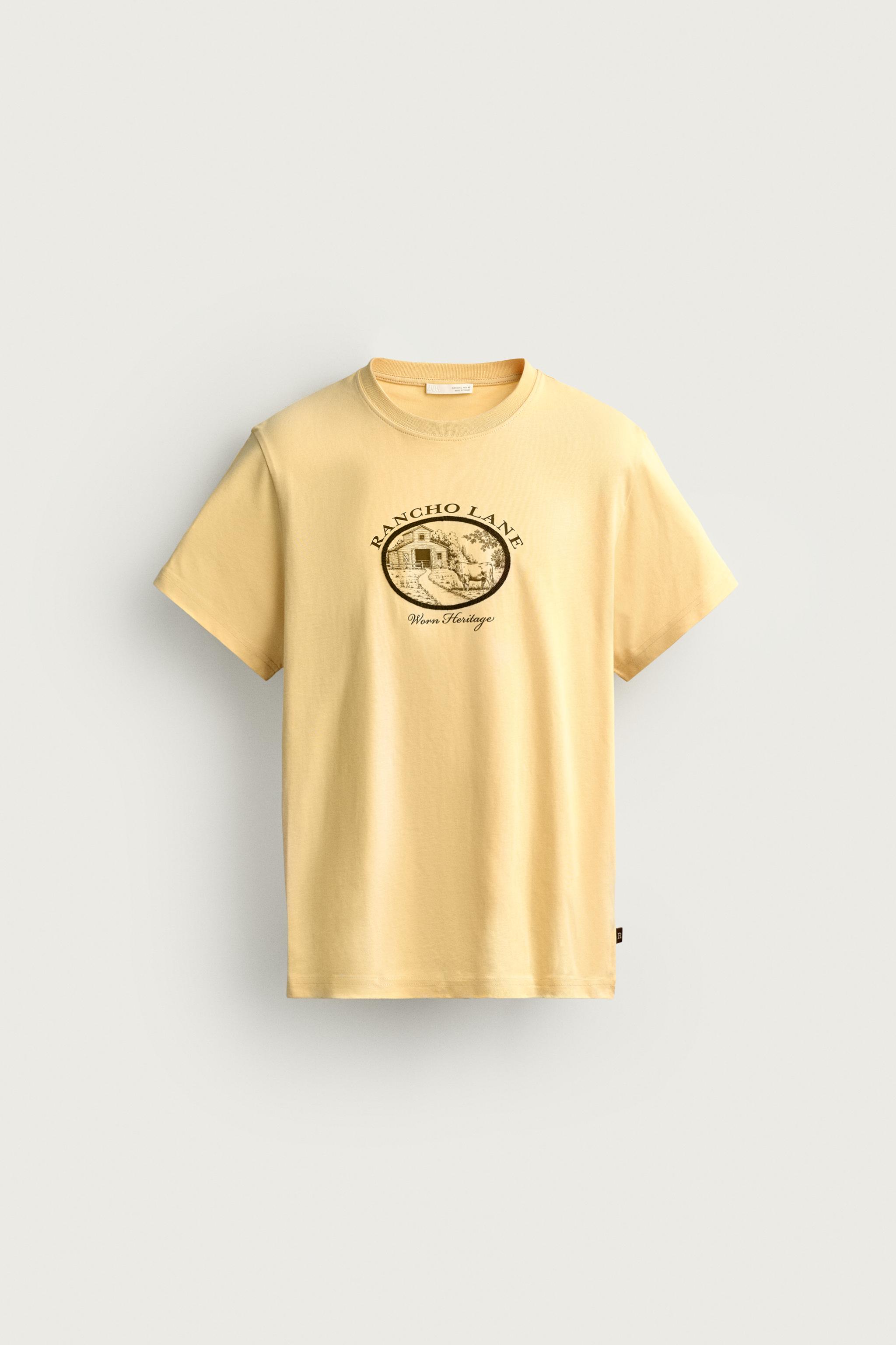REGULAR FIT CONTRAST GRAPHIC T-SHIRT — Butter