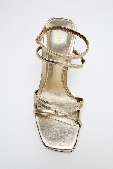 METALLIC EFFECT HEELED SANDALS - Gold by Zara