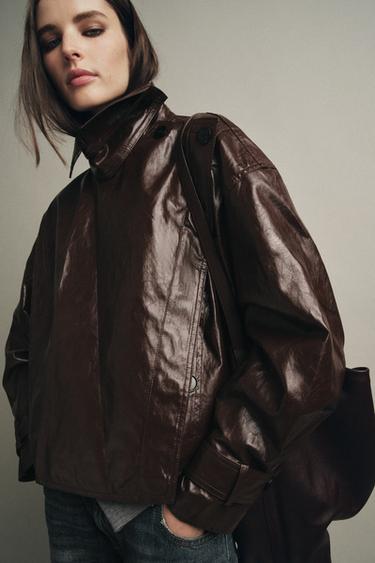 جاكيت لامع ZW COLLECTION - بني داكن الخاص بـ Zara
