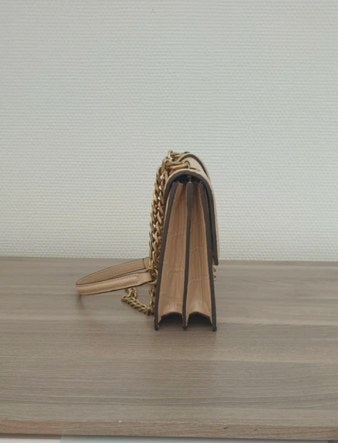 SHOULDER BAG WITH METAL BUCKLE - Image 4