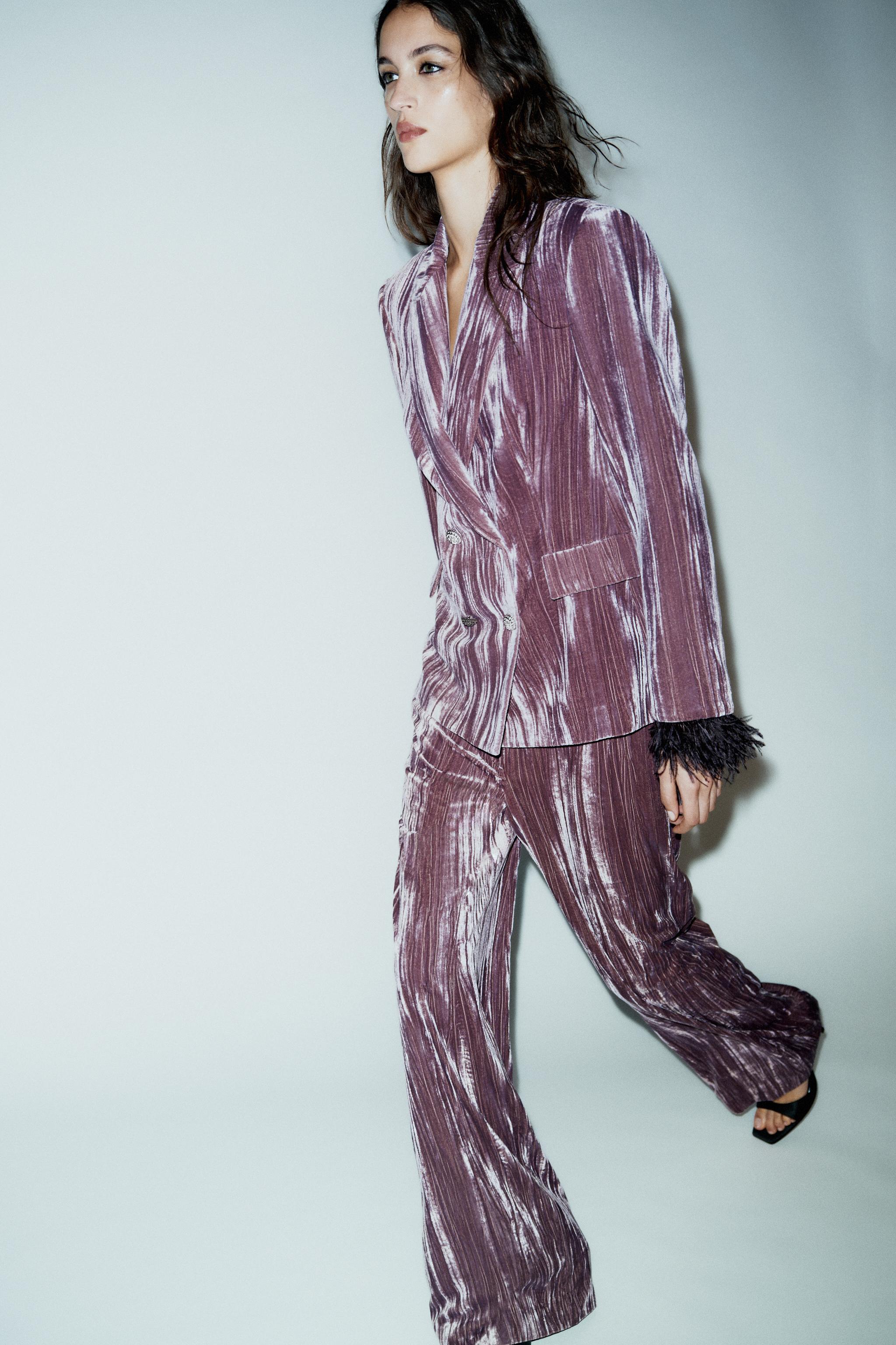 VESTE À BOUTONNAGE CROISÉ EN VELOUR ET PLUMES