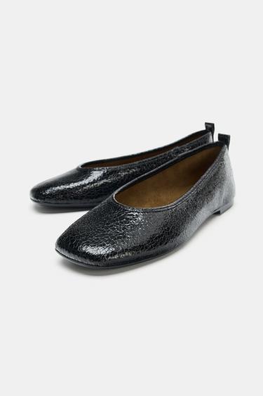 CRACKLED EFFECT BALLET FLATS - Black by Zara - Image 2