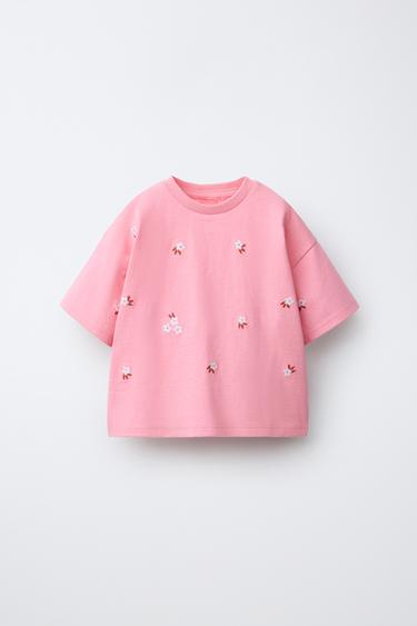 Zaras T-SHIRT MED BRODERADE BLOMMOR - Korall