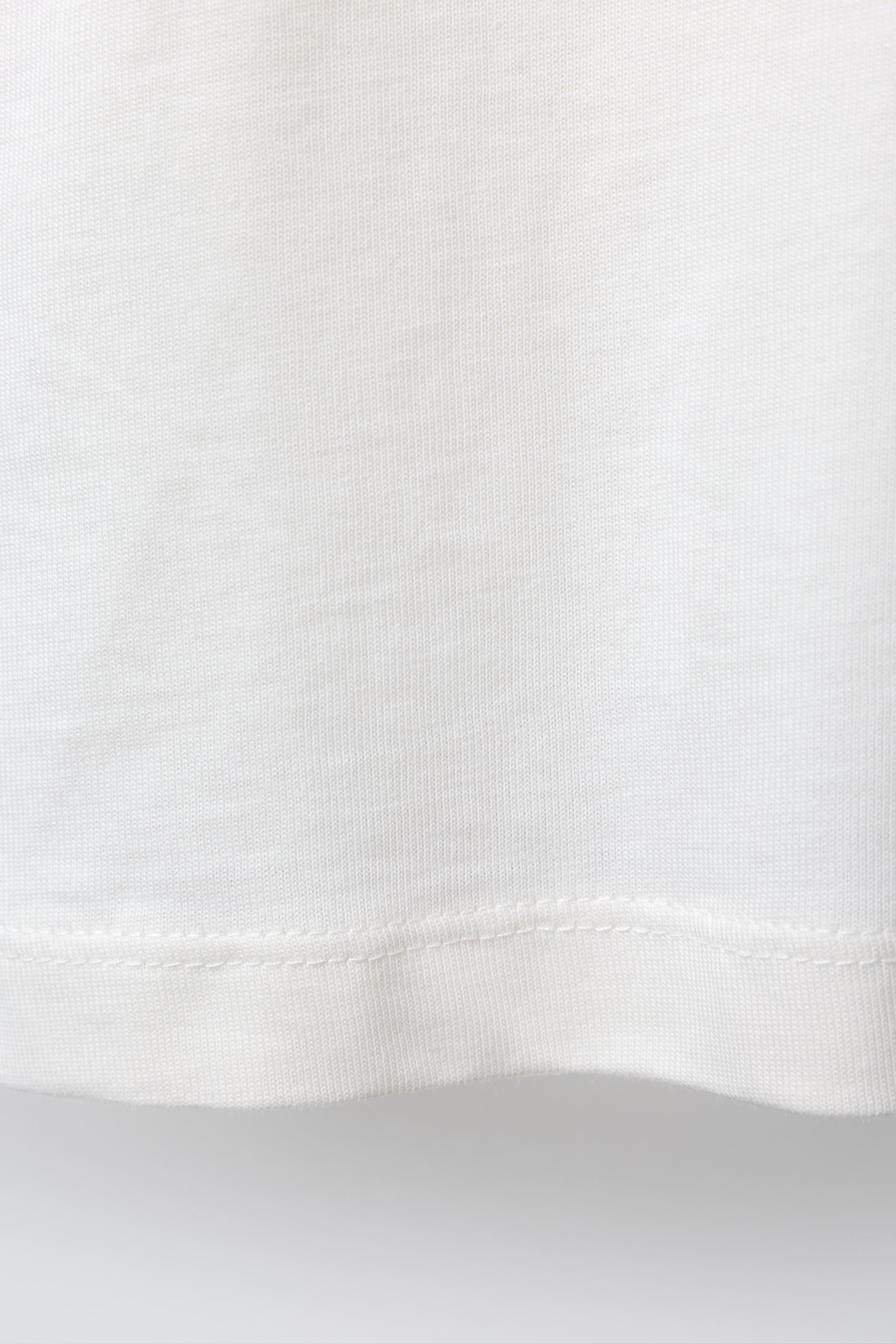 EMBROIDERED T-SHIRT