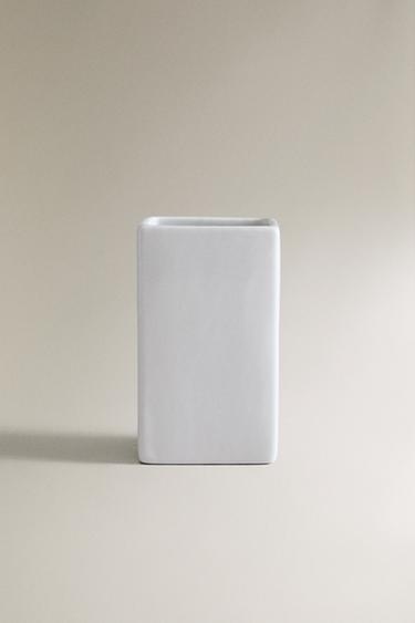 WHITE EARTHENWARE TOOTHBRUSH HOLDER — White 1