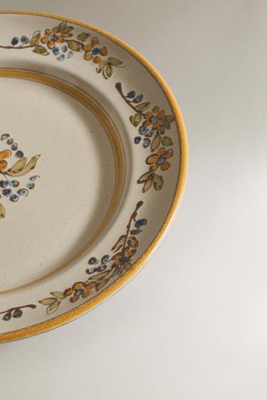 ASSIETTE À DESSERT TERRE CUITE FLORALE - Beige de Zara - Image 2