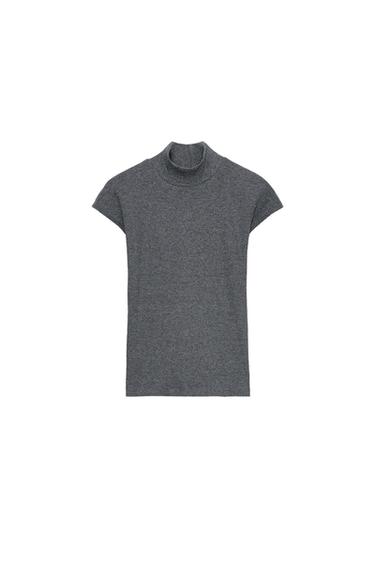 Front view of a short-sleeved, grey T-shirt with a roll neck, slim fit, and ribbed fabric. Straight hem.