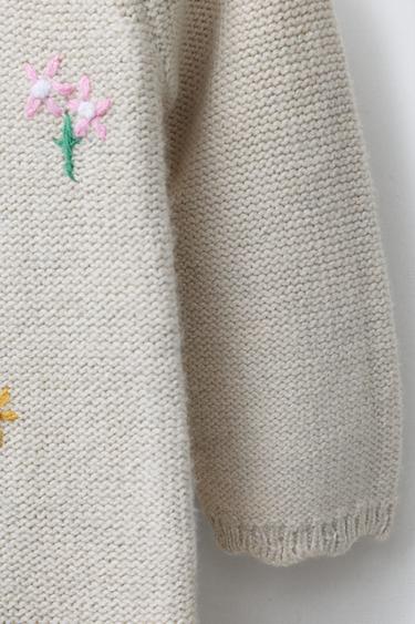 COMBINAISON EN MAILLE À FLEURS BRODÉES - Beige clair de Zara - Image 2