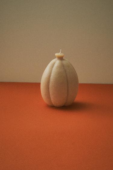 (666 G) PUMPKIN SPICE SCENTED CANDLE — Pumpkin 1