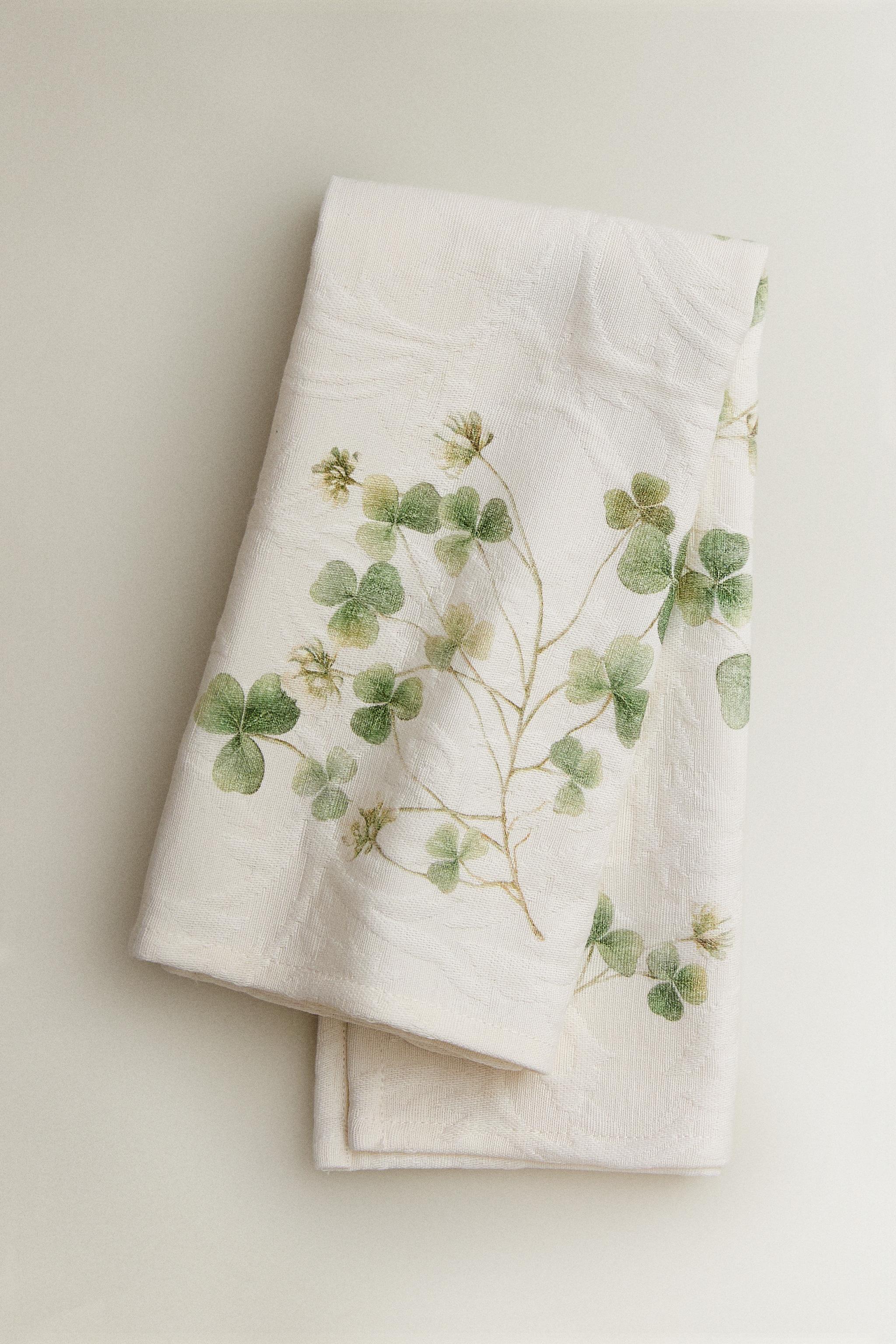 LOT DE SERVIETTES JACQUARD IMPRIMÉ TRÈFLE (LOT DE 2)