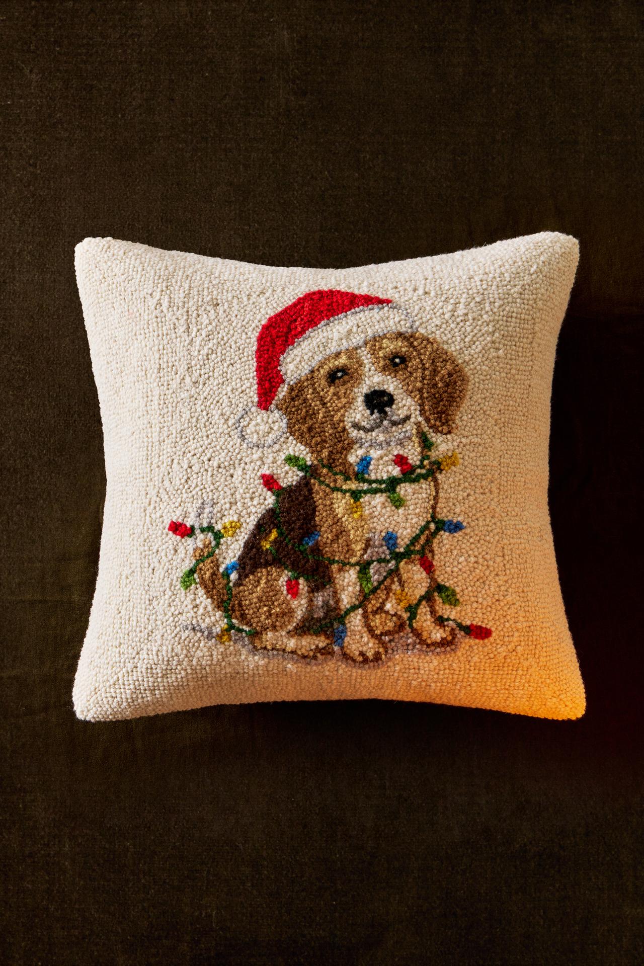 WOOL DOG CHRISTMAS CUSHION COVER — Ecru