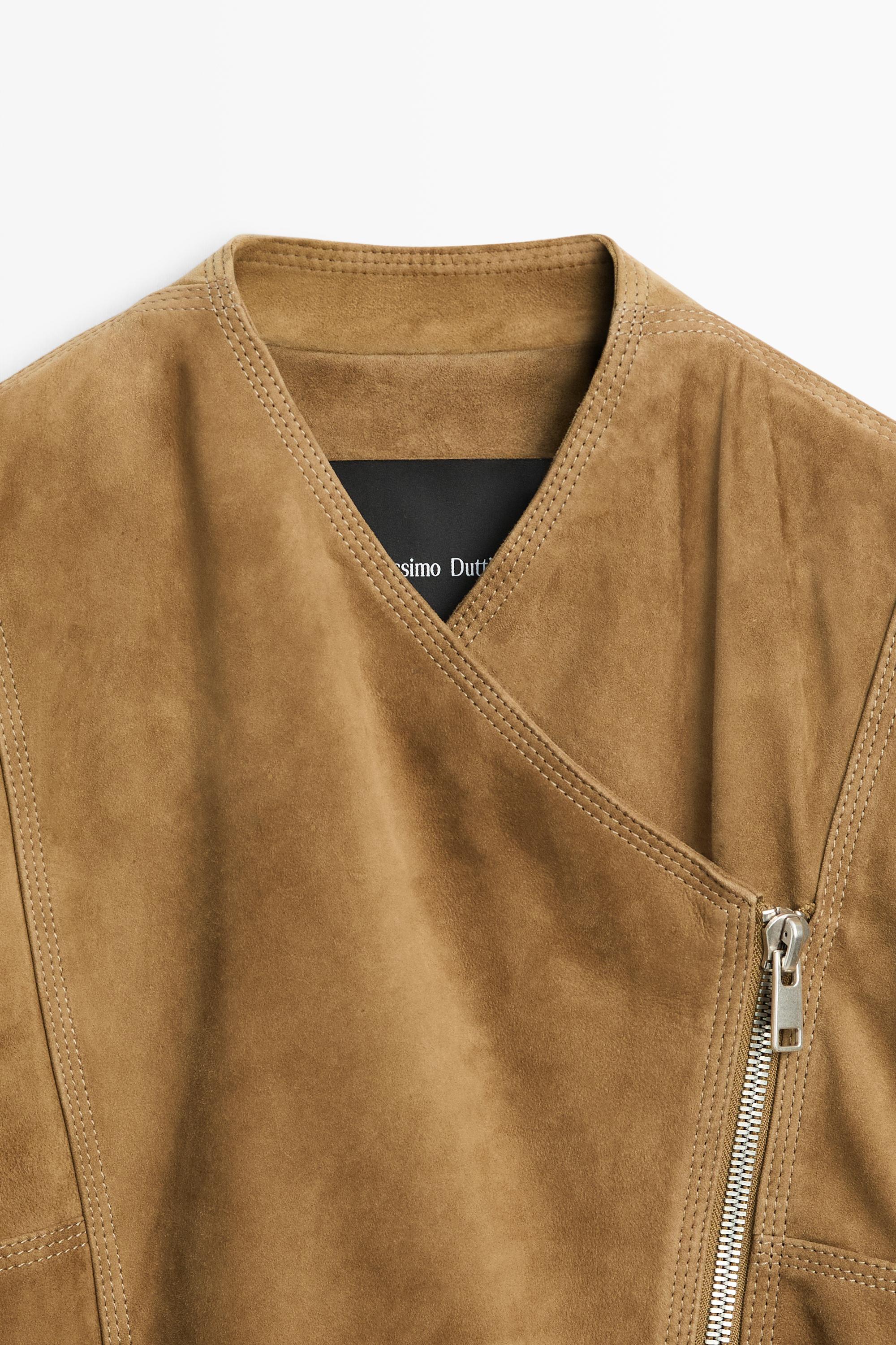 Blouson capri en cuir finition daim, fermeture asymétrique