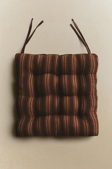 COUSSIN CHAISE RAYURES - rayures de Zara