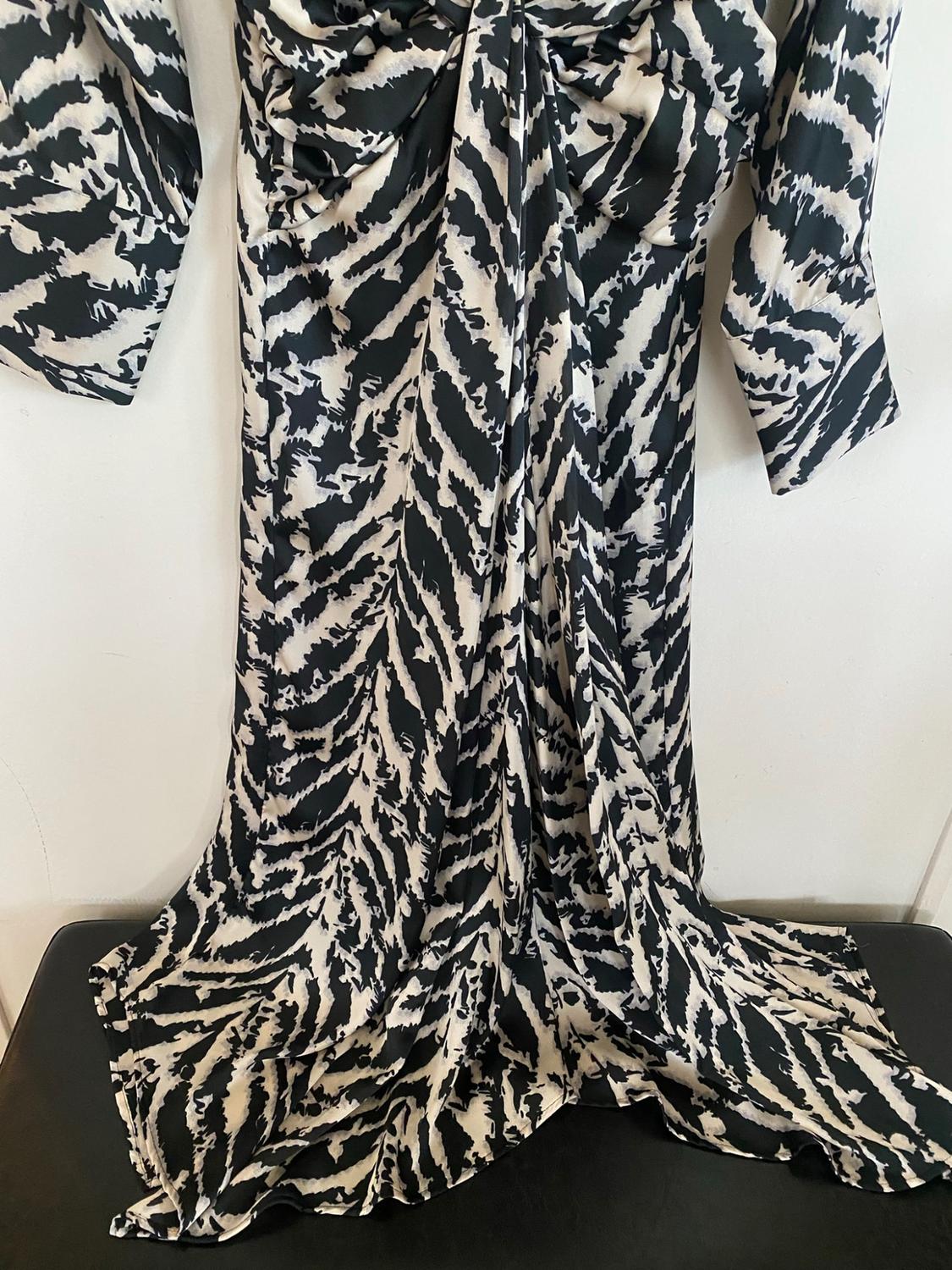 SATIN EFFECT ANIMAL PRINT DRESS - Image 4