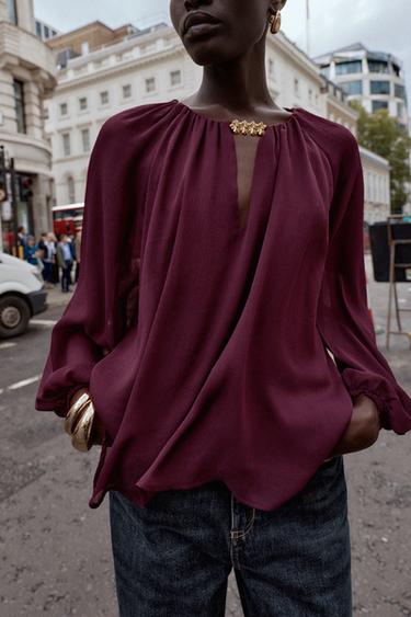 BLOUSE SEMI-TRANSPARENTE ORNEMENTS - Aubergine foncé de Zara - Image 1