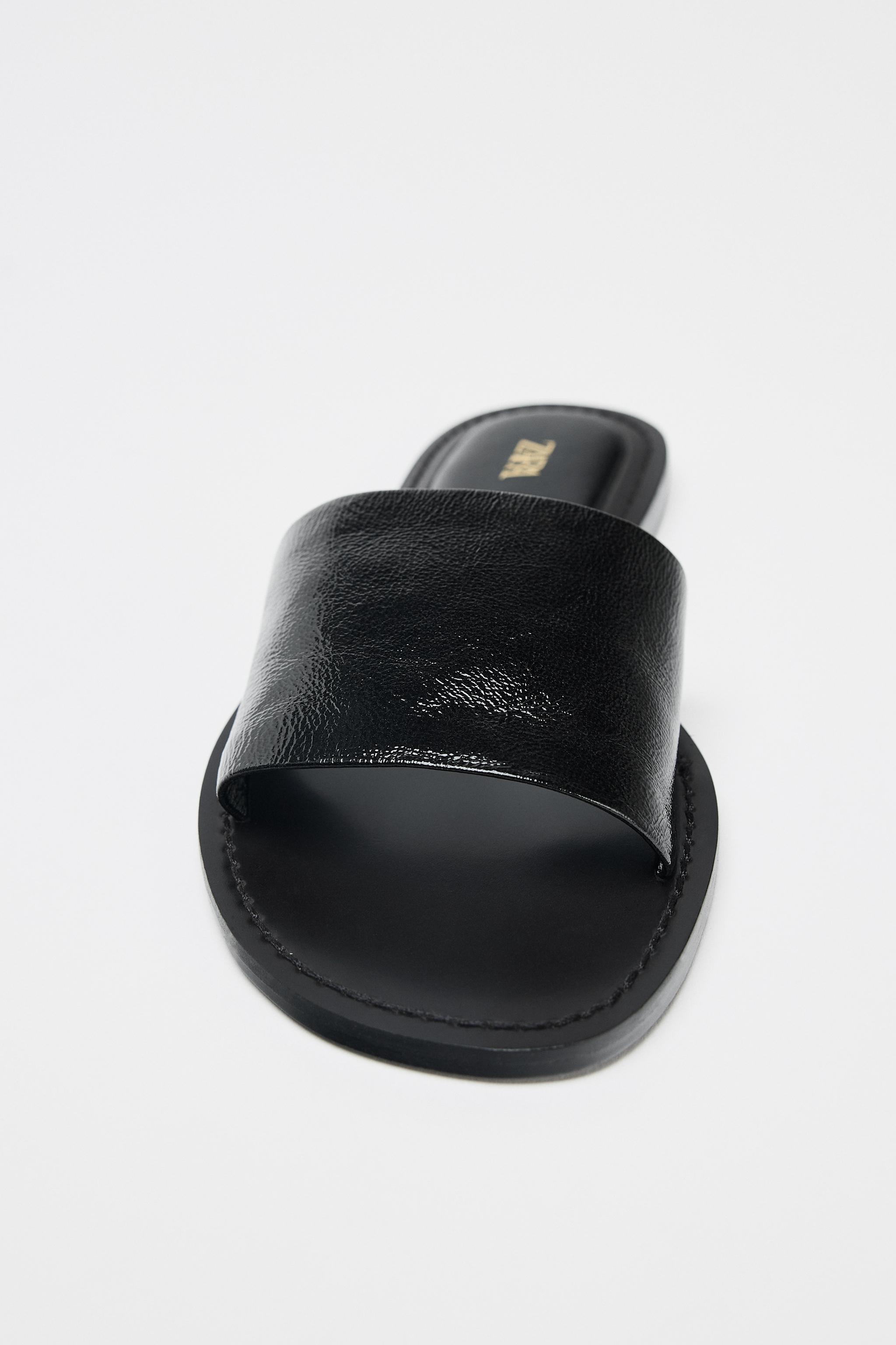クラック加工入りレザースライドサンダル - ブラック | ZARA
