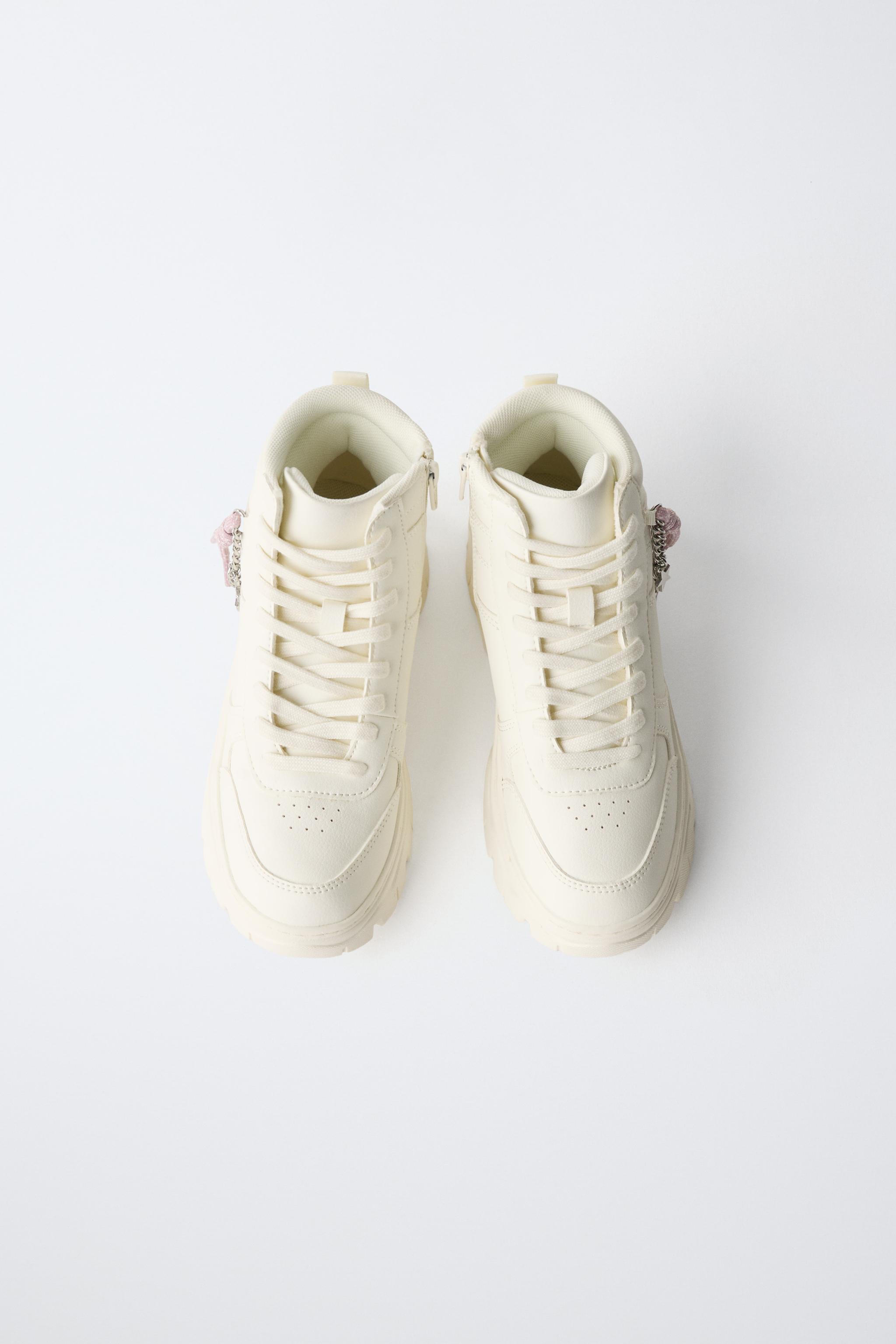 CHARM SNEAKER BOOTS
