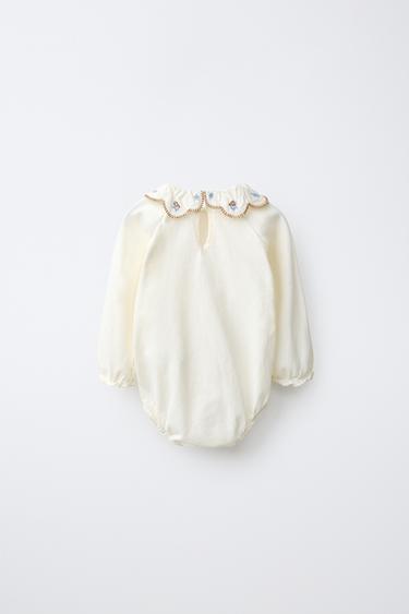 EMBROIDERED FLOWER PETER PAN COLLAR BODYSUIT — Light ecru 2
