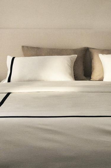 BORDERED SATEEN DUVET COVER - Black by Zara