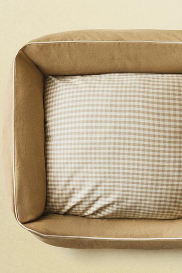 GINGHAM PET BED WITH CUSHION - Beige by Zara