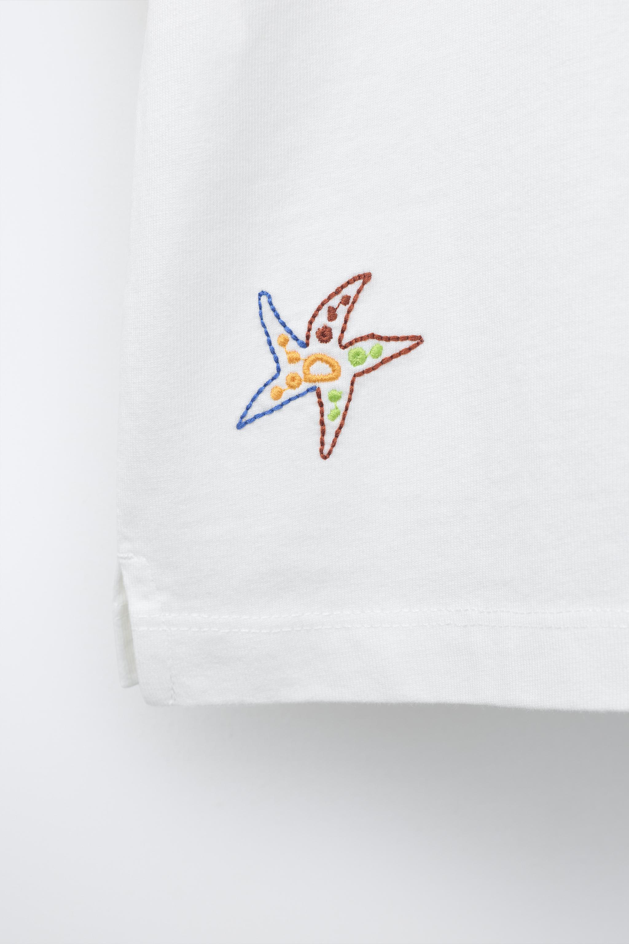 EMBROIDERED T-SHIRT