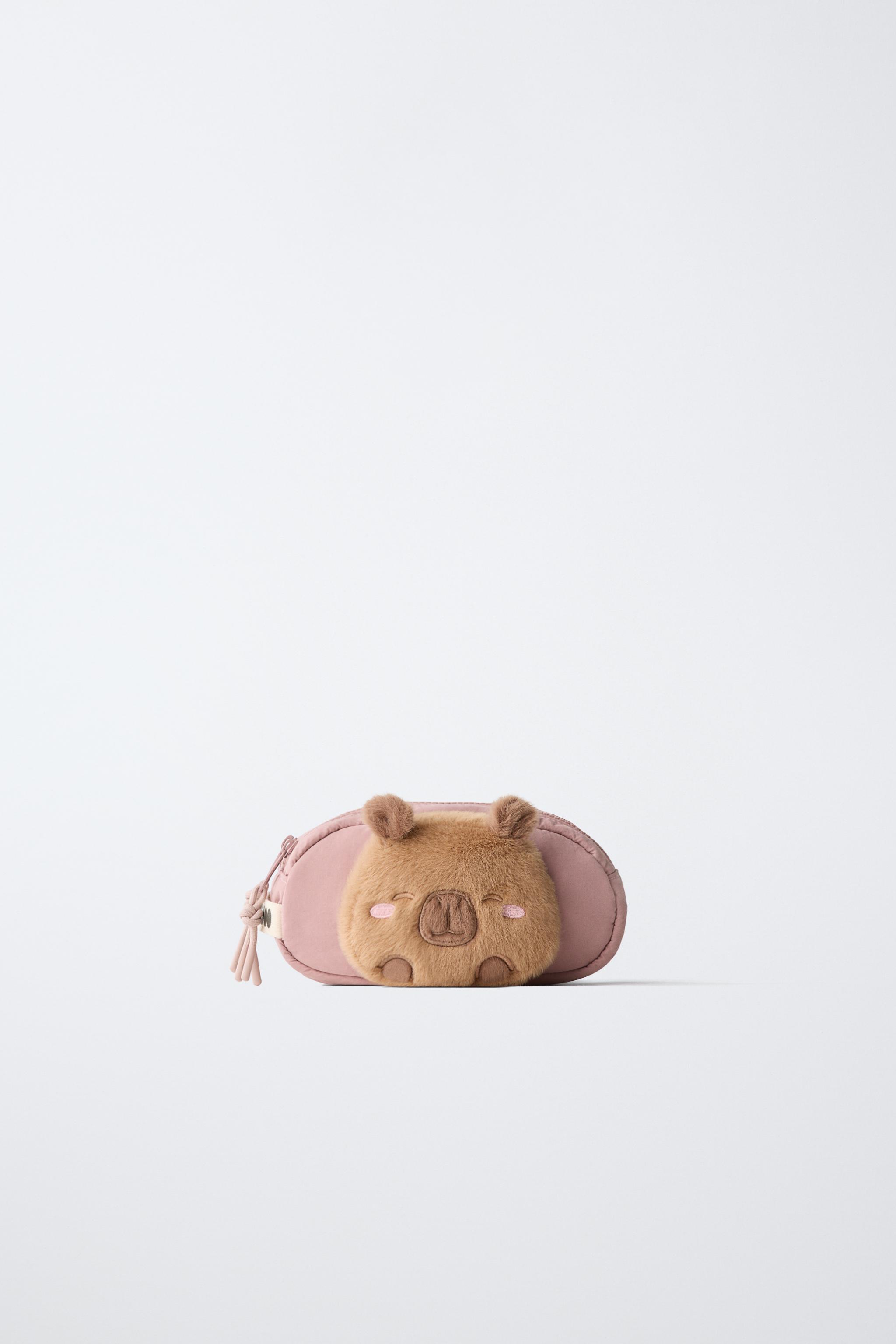 CAPYBARA CAPIFUN © PENCIL CASE — Brown