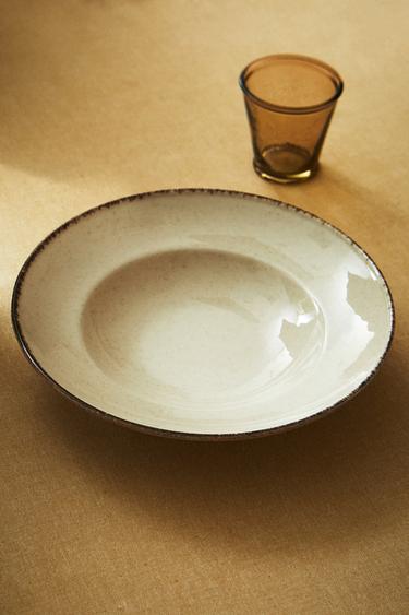 ASSIETTE À PÂTES PORCELAINE BORD ANTIQUE - Écru clair de Zara - Image 5