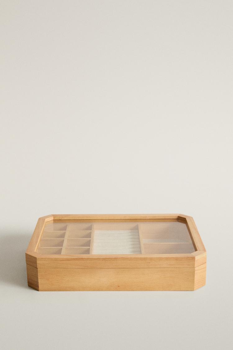 WOODEN JEWELRY BOX — Light beige