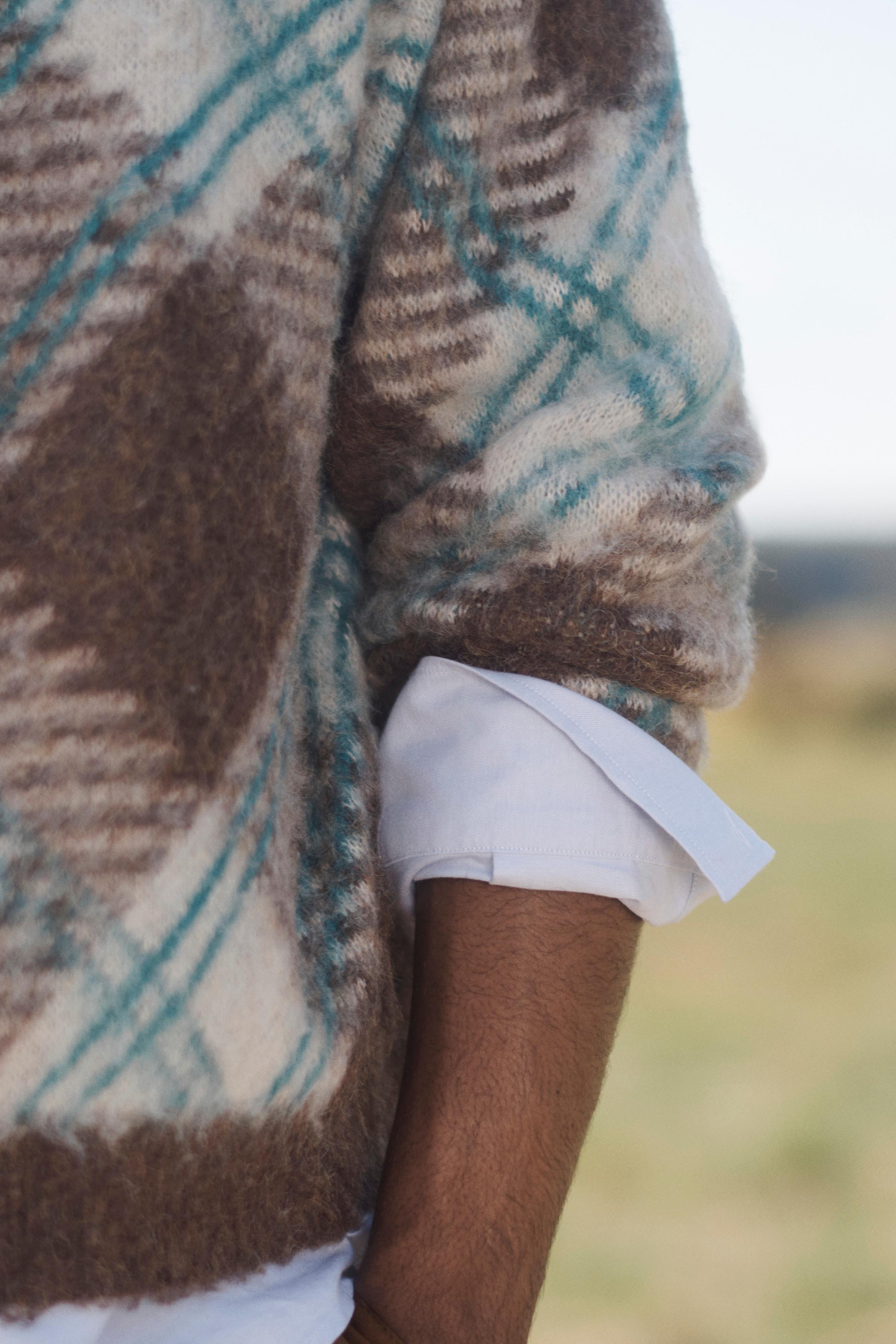 PULL EN JACQUARD GÉOMÉTRIQUE ÉDITION LIMITÉE