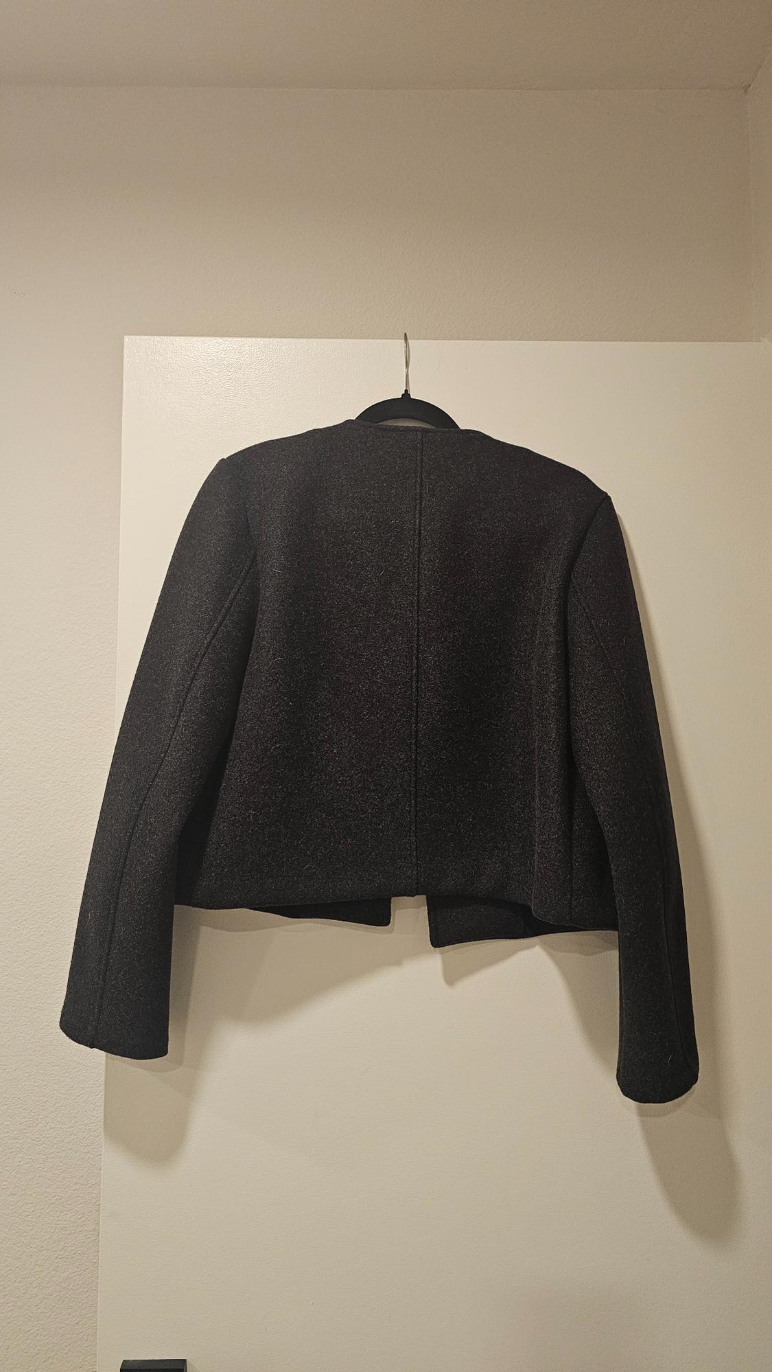 CHAQUETA PAÑO BOTONES - Image 3