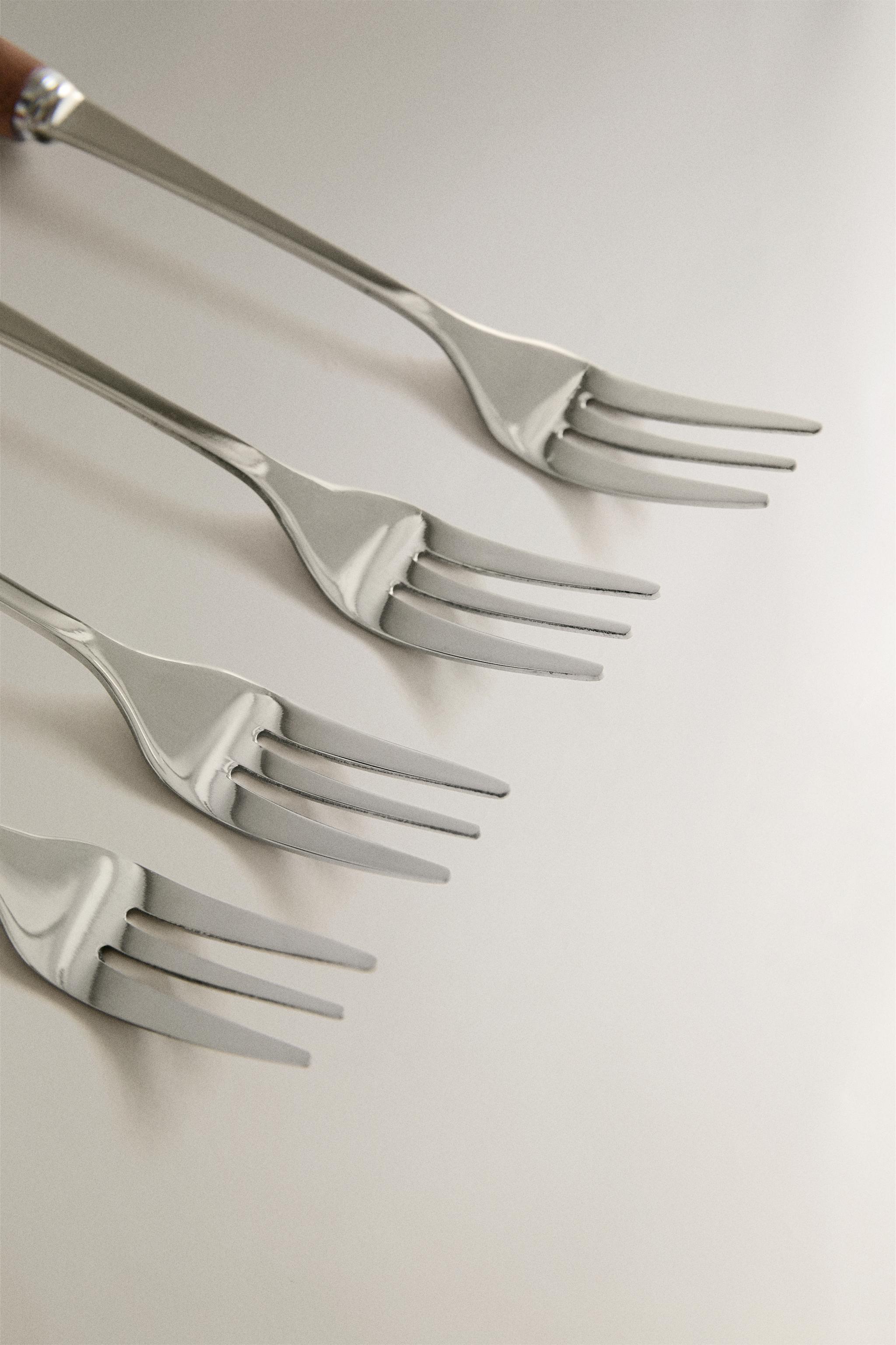 WOODEN DESSERT FORK SET (4-PACK) — Light beige
