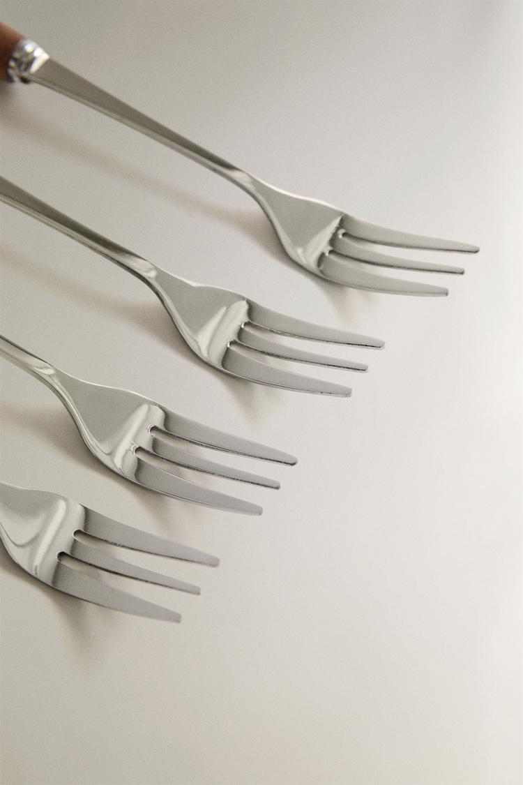 WOODEN DESSERT FORK SET (4-PACK) — Light beige